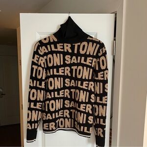 Black and Tan Women's Turtleneck Sweater